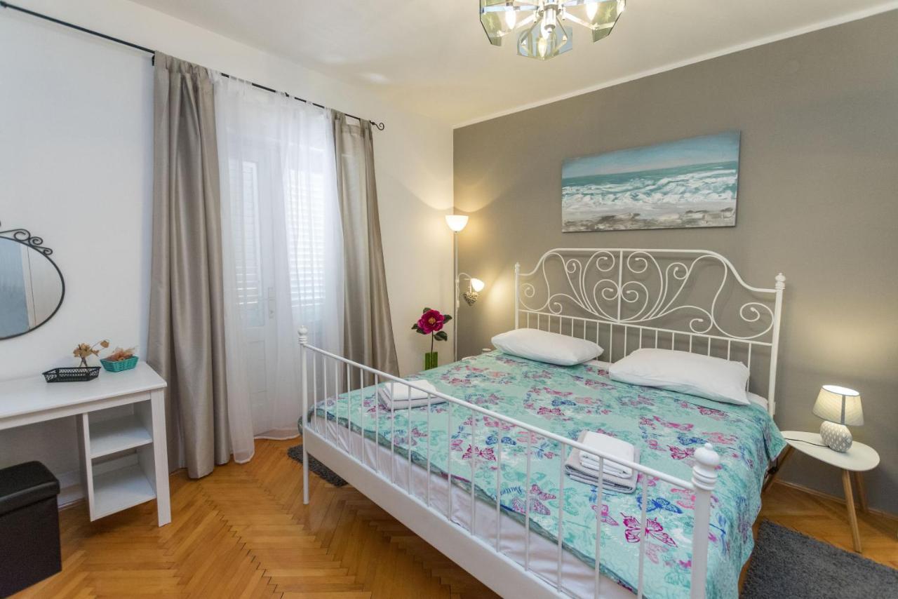 Apartments Zmika Primosten Exterior photo